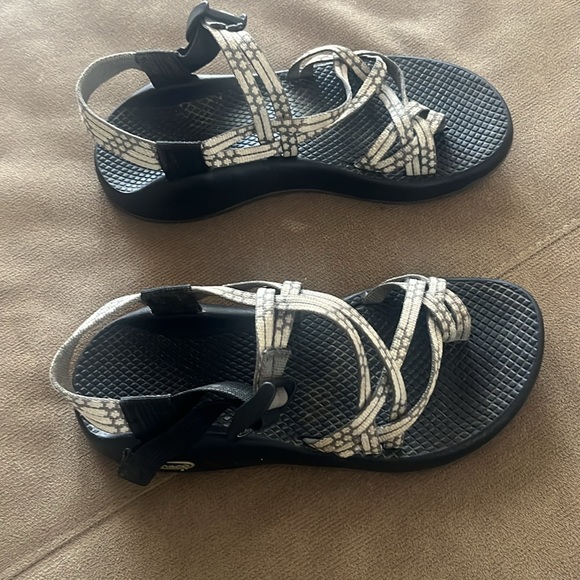 🦎🦎Price reduced!! Chaco’s 🦎🦎 - Picture 2 of 4